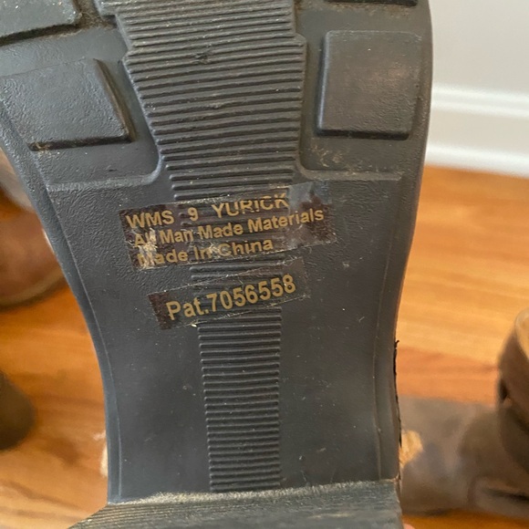 Report brown heeled boots with faux fur. Size 9. - Picture 3 of 4